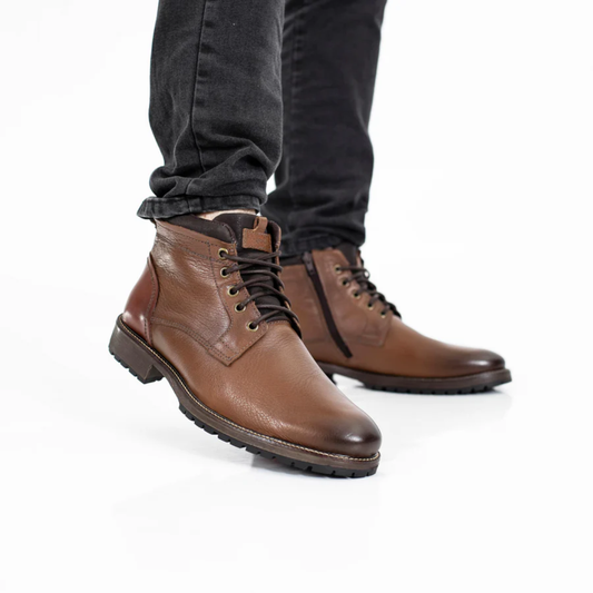 Bota Clássica de Couro para Homem