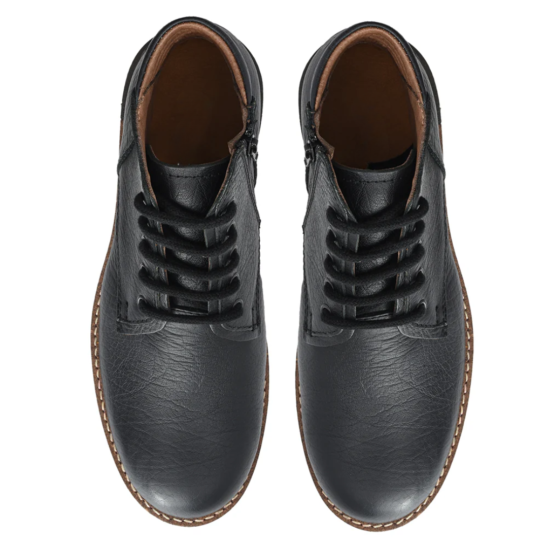 Bota de couro preta com base tricolor para homem