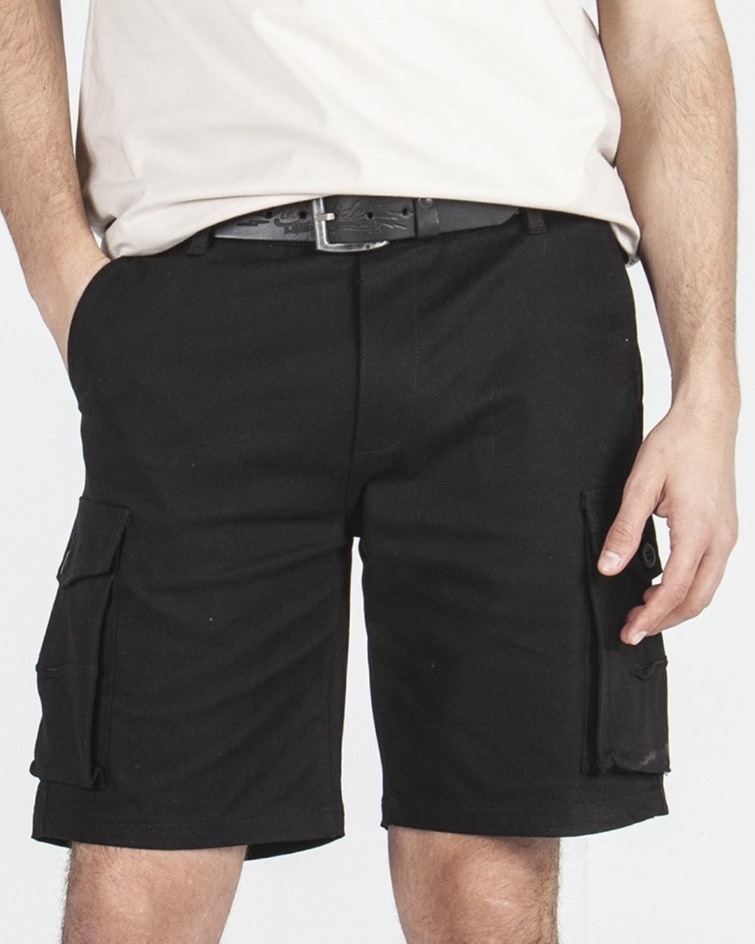 Bermuda Cargo para homem com bolsos laterais